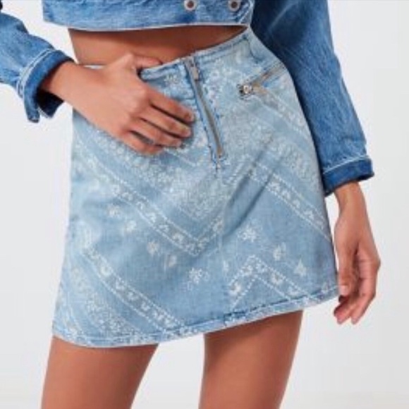 Urban Outfitters Dresses & Skirts - Adorable Urban Outfitters Denim Skirt Size 0 NWT